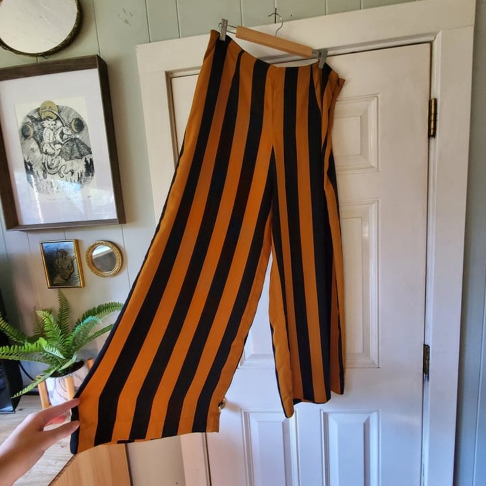 Extra wide leg high waisted striped pant